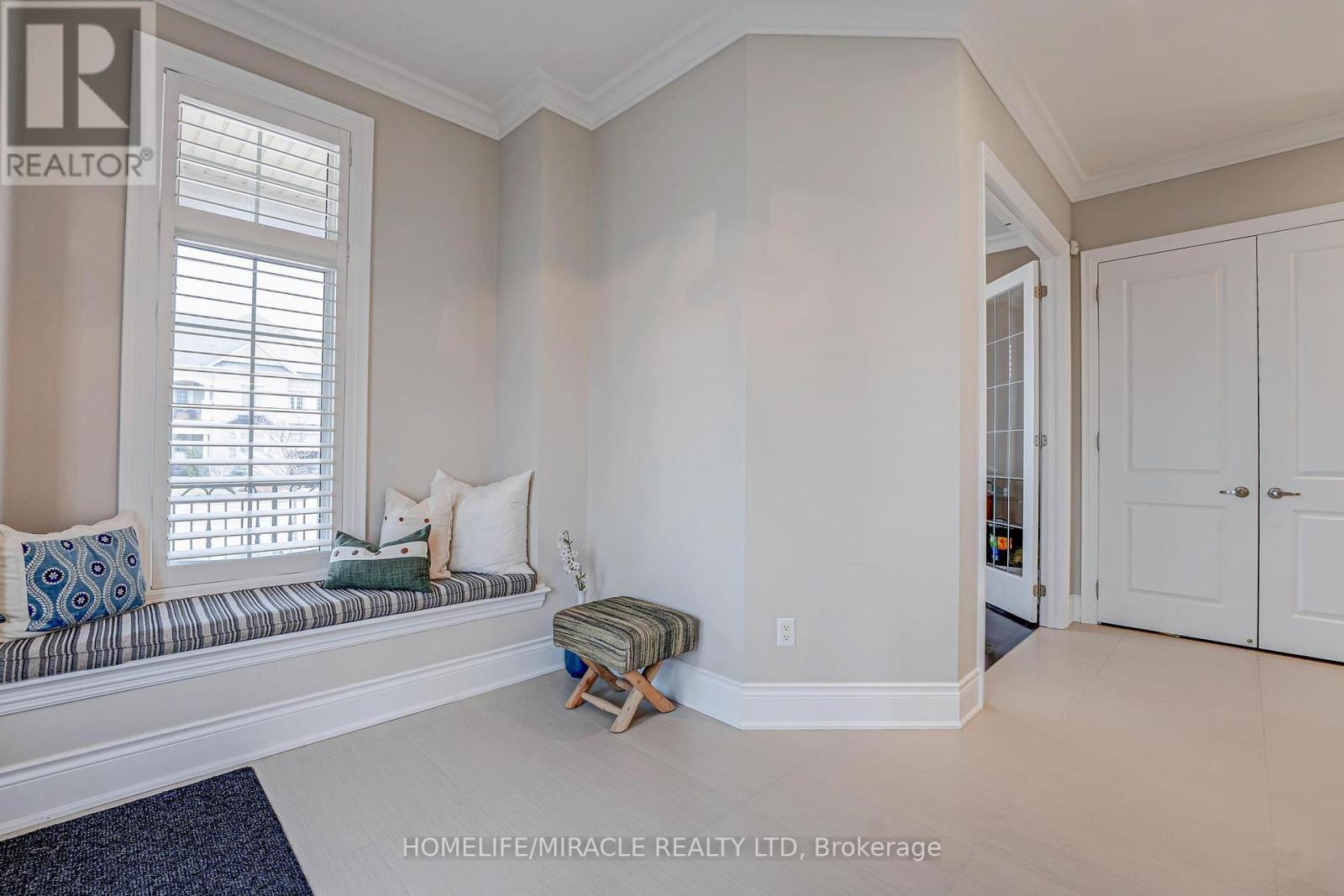 2 Stanton Avenue, Vaughan, Ontario  L4H 0V3 - Photo 5 - N12125913