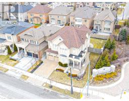 2 STANTON AVENUE, Vaughan, Ontario