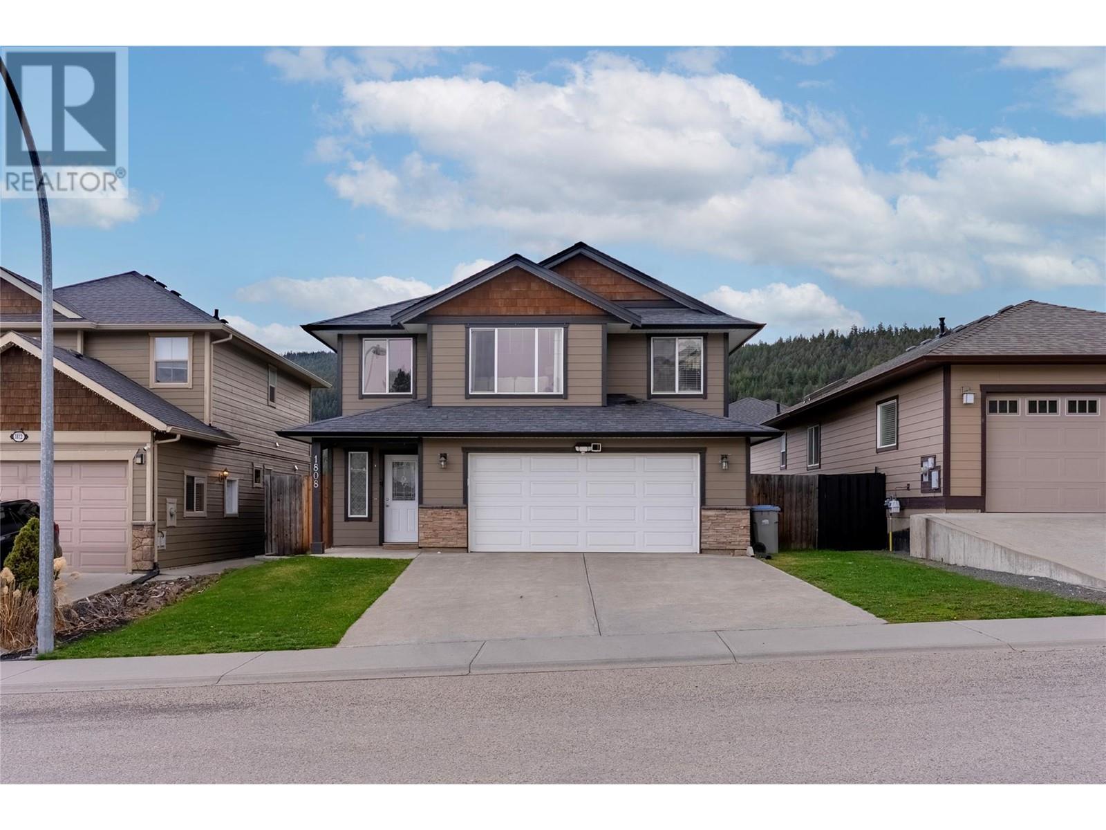 Property at 1808 PRIMROSE Crescent image 1