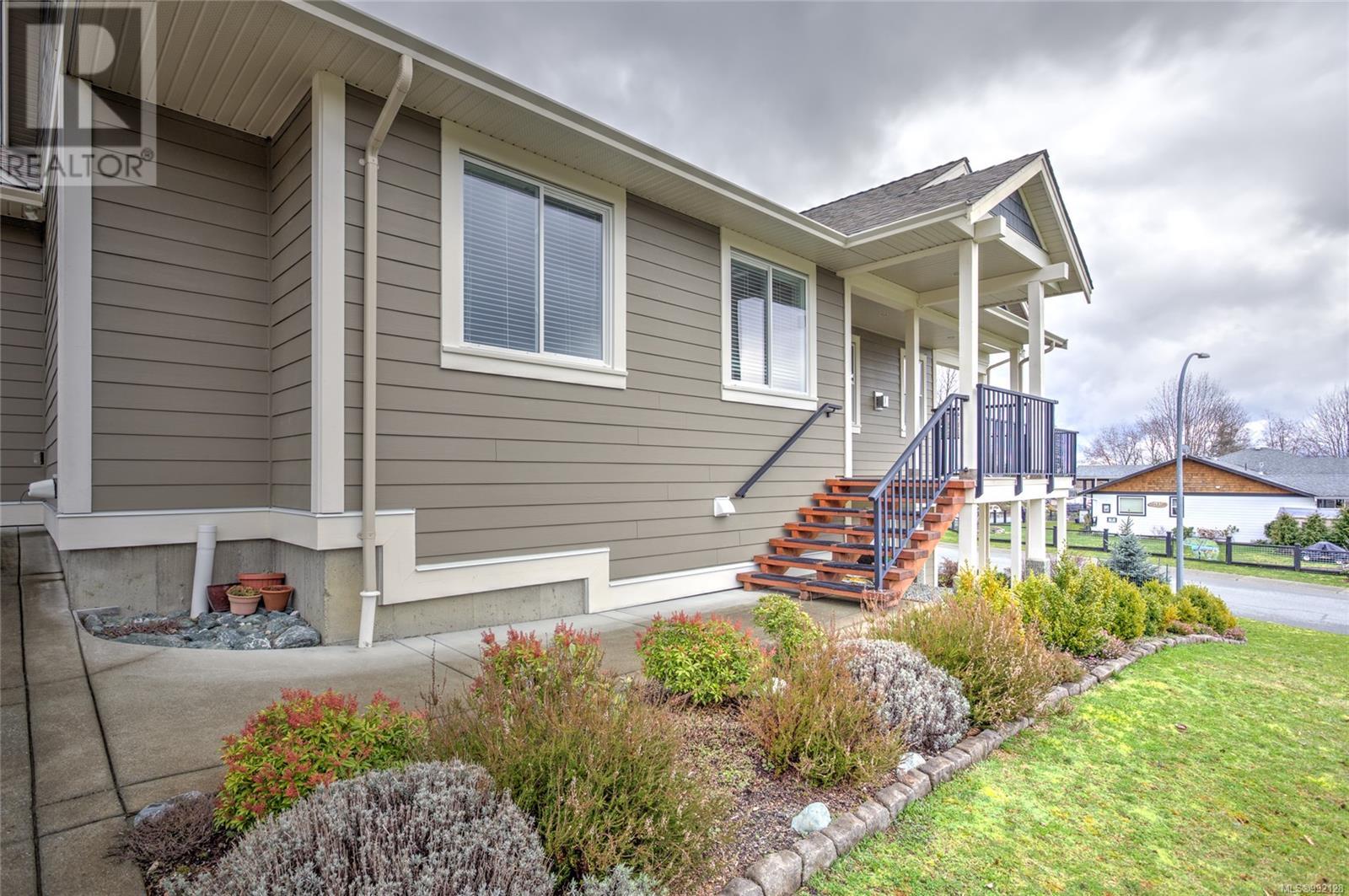 Property at 422 Mountain View Dr image 5