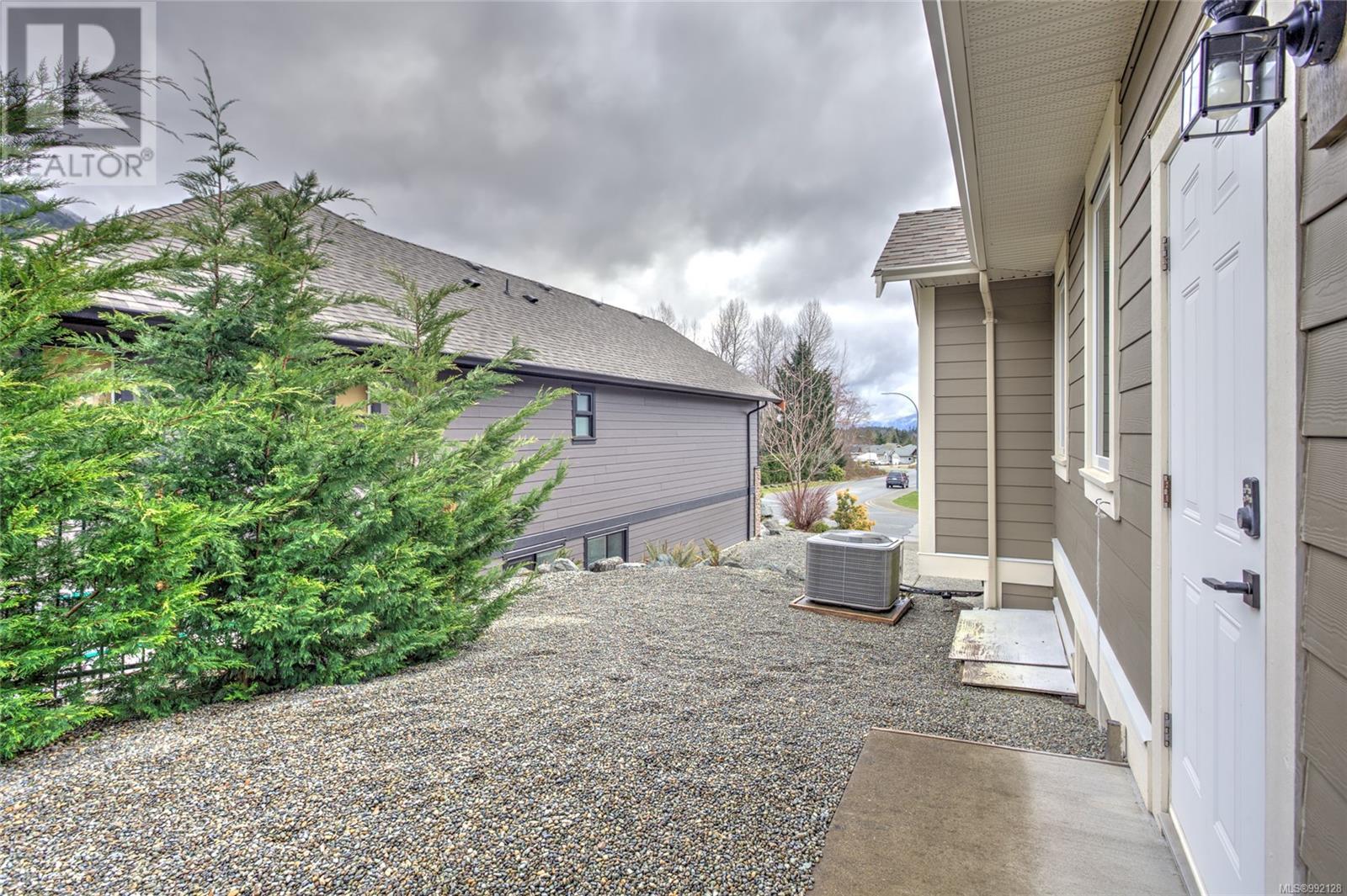 422 Mountain View Dr, Lake Cowichan, British Columbia  V0R 2G0 - Photo 26 - 992128