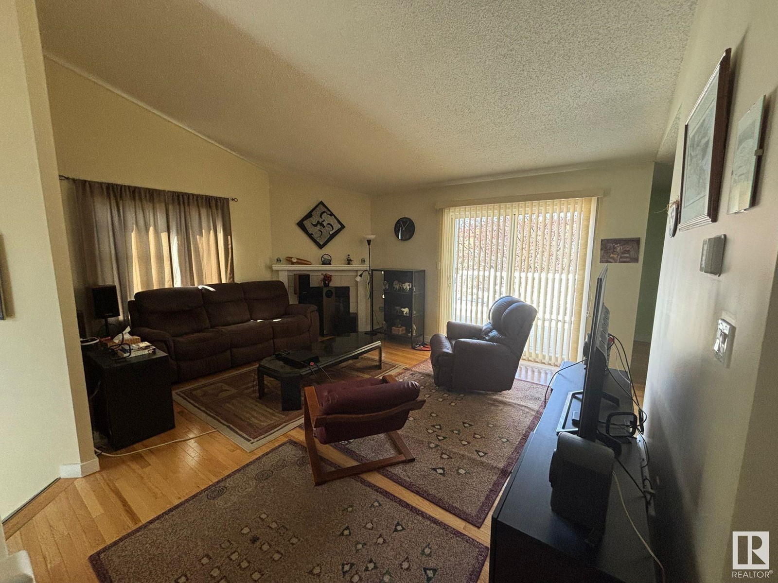 11243 12 Av Nw, Edmonton, Alberta  T6J 6V6 - Photo 5 - E4434620
