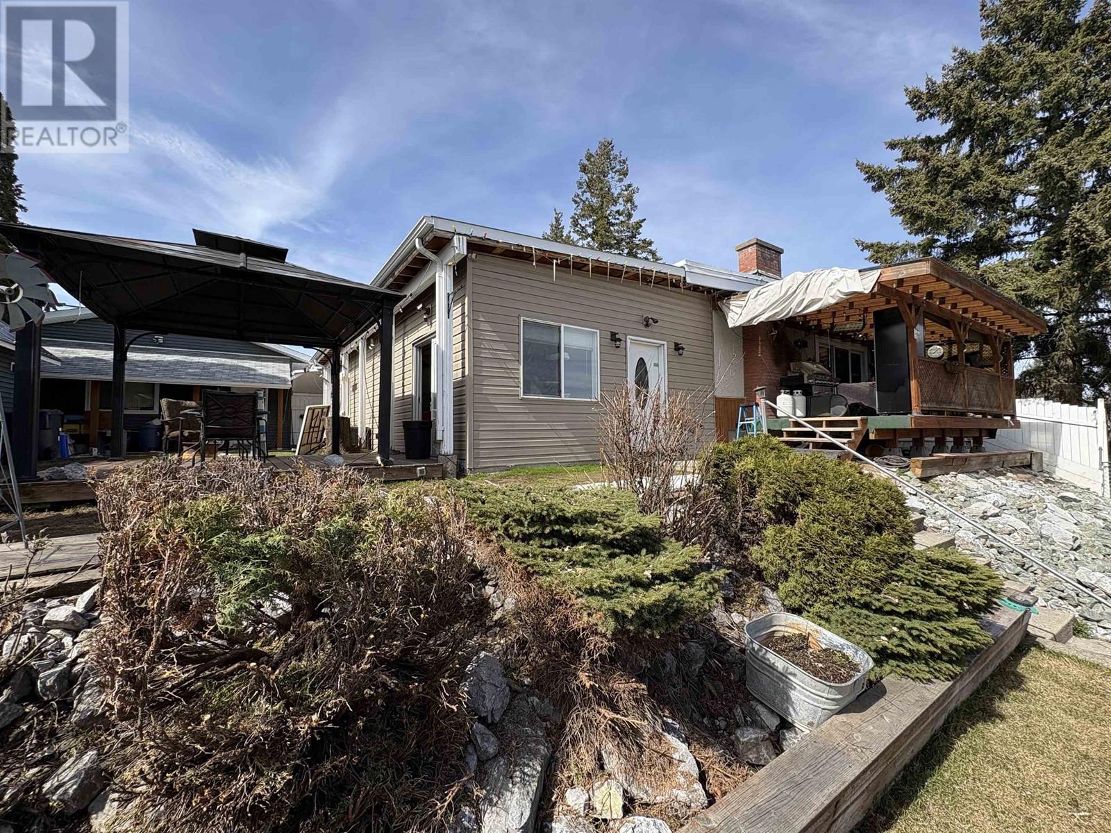 Property at 297 LYON STREET image 1