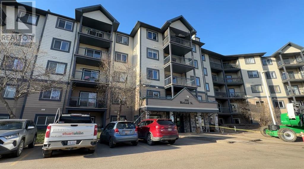 Property at 124, 200 Richard Street image 1