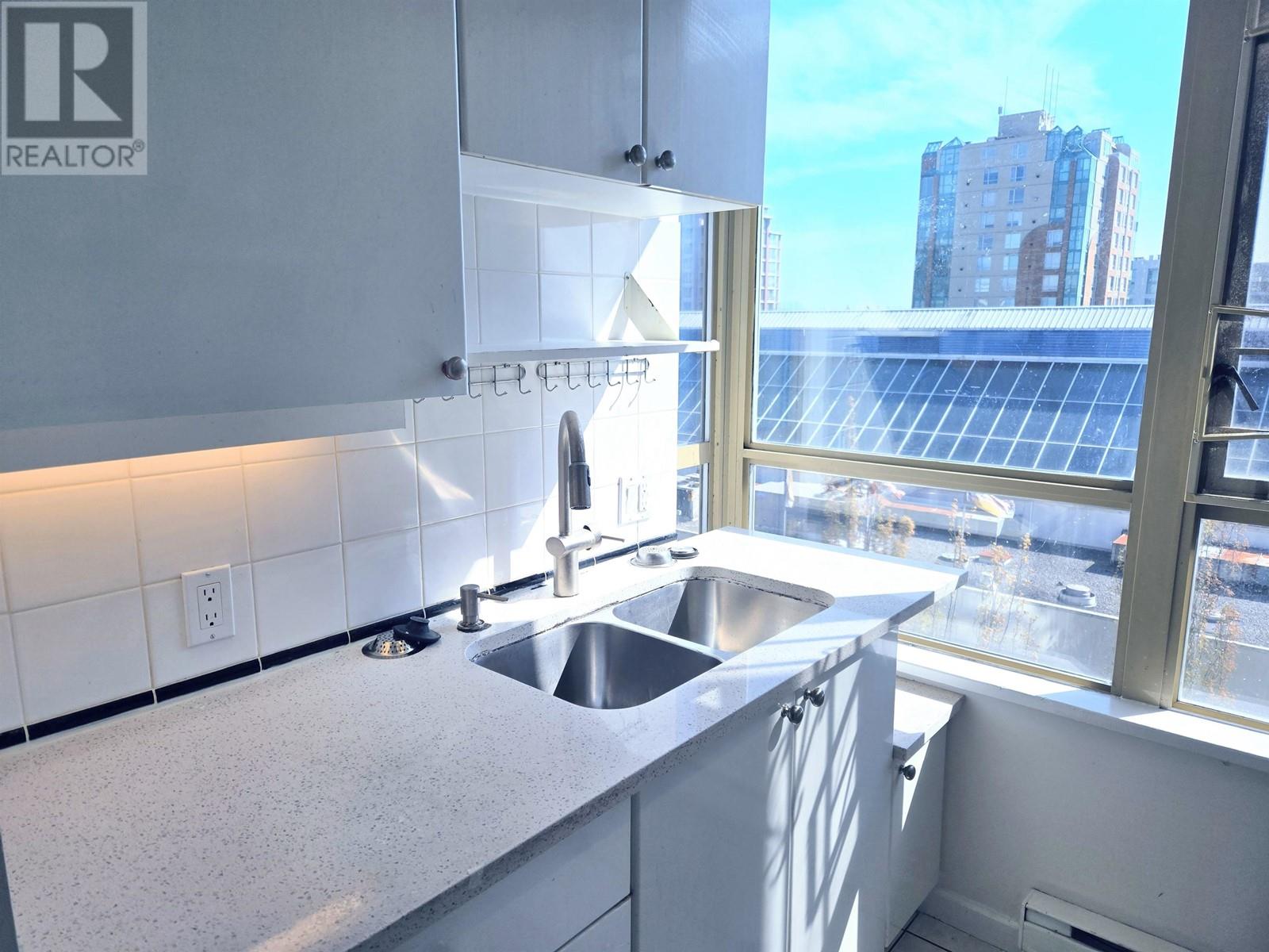 702 6191 Buswell Street, Richmond, British Columbia  V6Y 4C4 - Photo 12 - R2995637