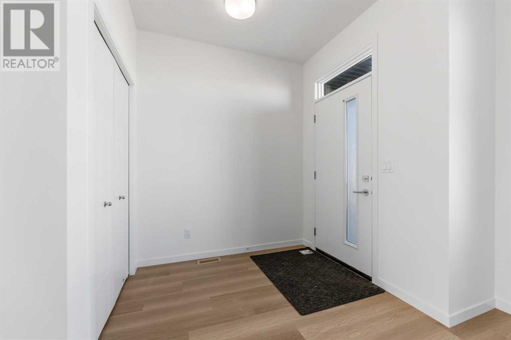 272 South Point Greenway Sw, Airdrie, Alberta  T4B 5H7 - Photo 8 - A2199720