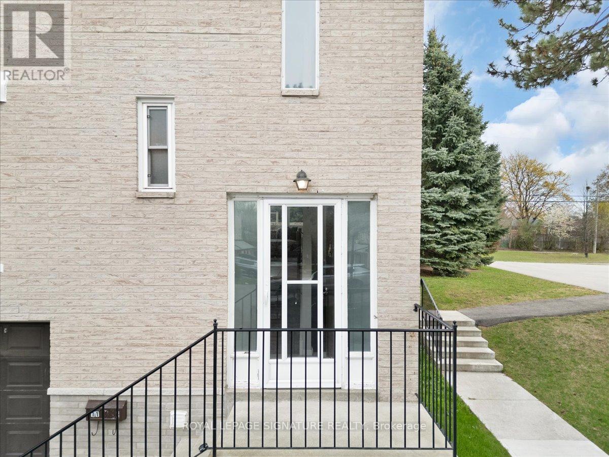 11 - 2 Liszt Gate, Toronto (Hillcrest Village), Ontario  M2H 1G7 - Photo 3 - C12125936