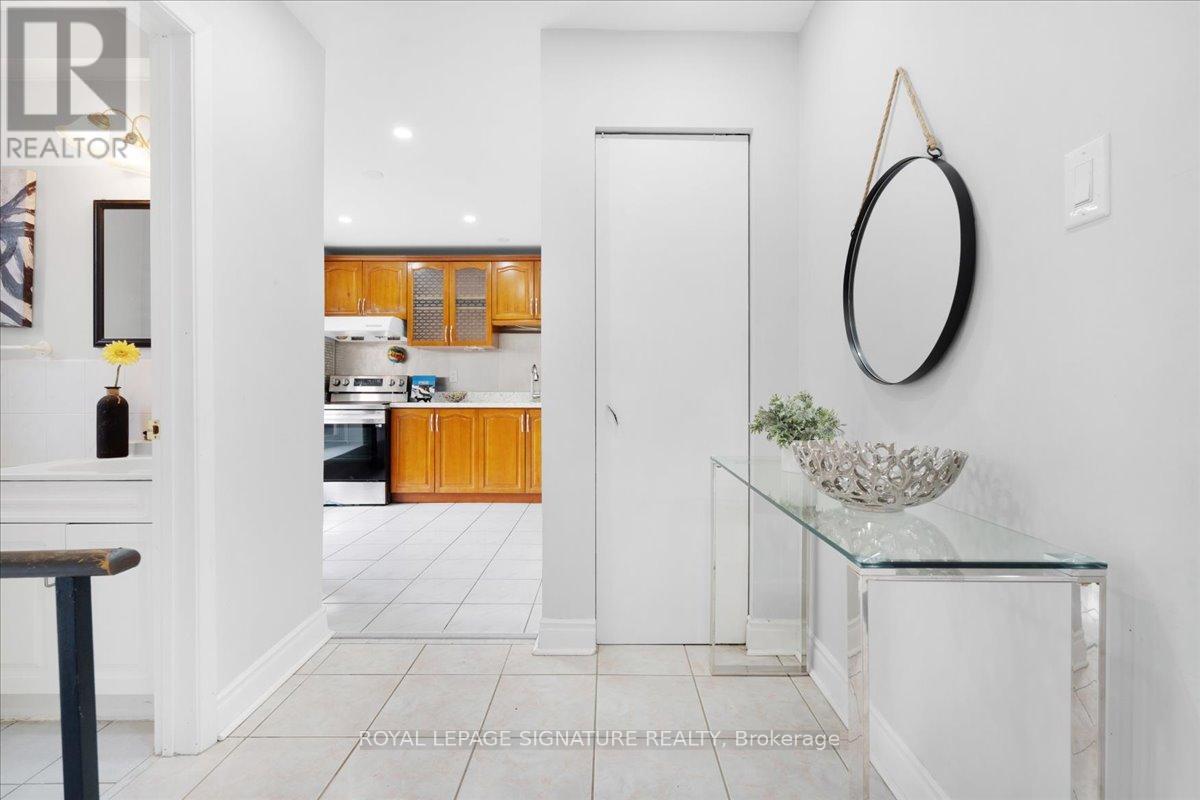 11 - 2 Liszt Gate, Toronto (Hillcrest Village), Ontario  M2H 1G7 - Photo 7 - C12125936