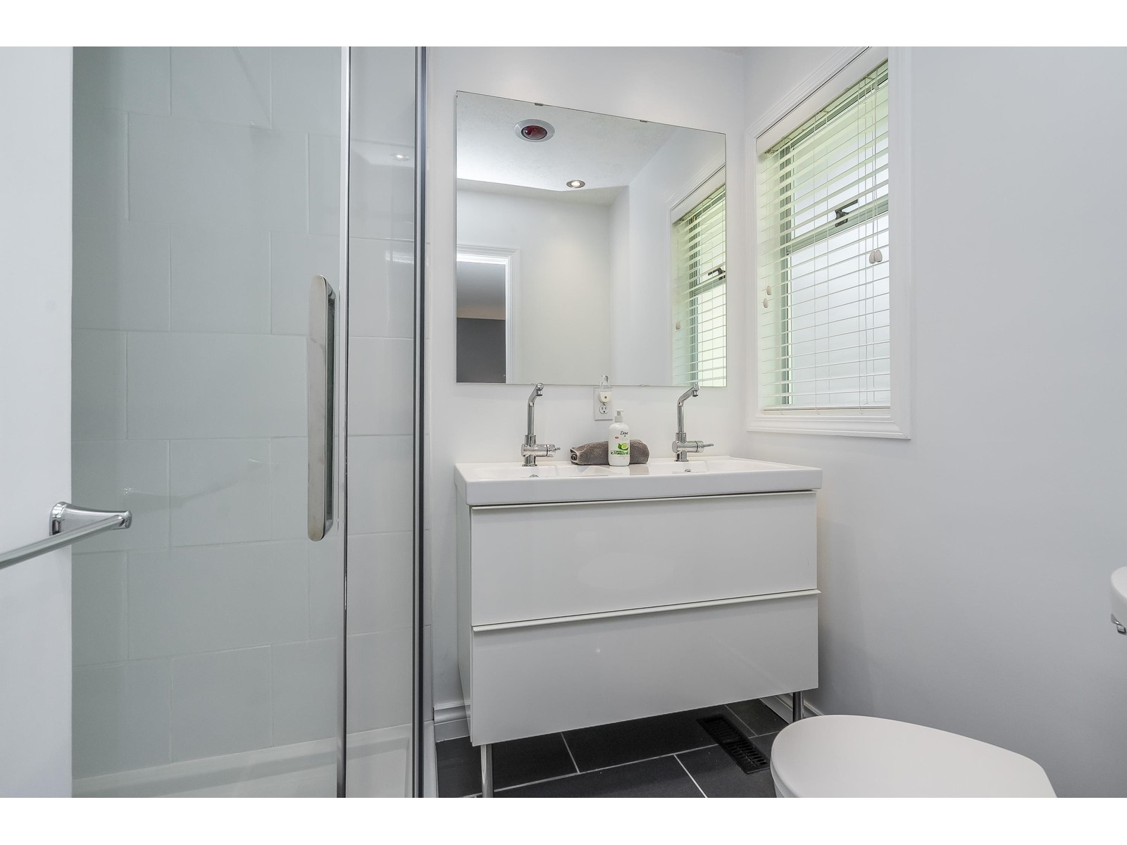 2243 Madrona Place, Surrey, British Columbia  V4A 5S7 - Photo 30 - R2998020