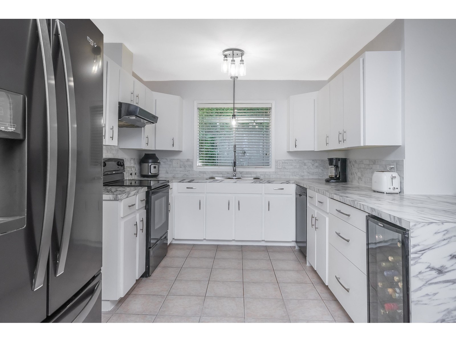 2243 Madrona Place, Surrey, British Columbia  V4A 5S7 - Photo 17 - R2998020