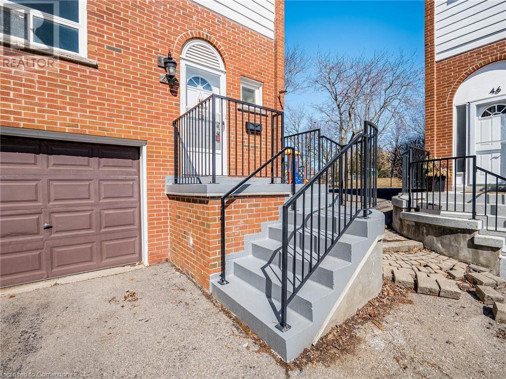2445 Homelands Drive Unit# 47, Mississauga, Ontario  L5K 2C6 - Photo 2 - 40725137
