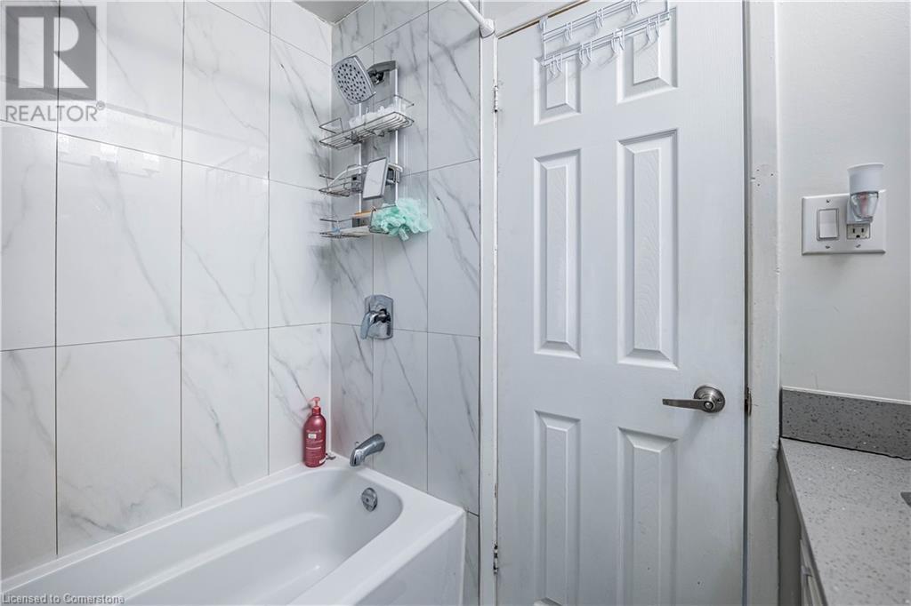 2445 Homelands Drive Unit# 47, Mississauga, Ontario  L5K 2C6 - Photo 26 - 40725137