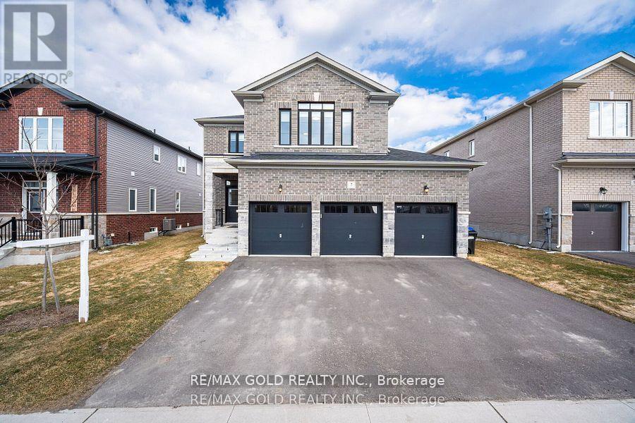 7 MIDDLETON DRIVE, Wasaga Beach, Ontario