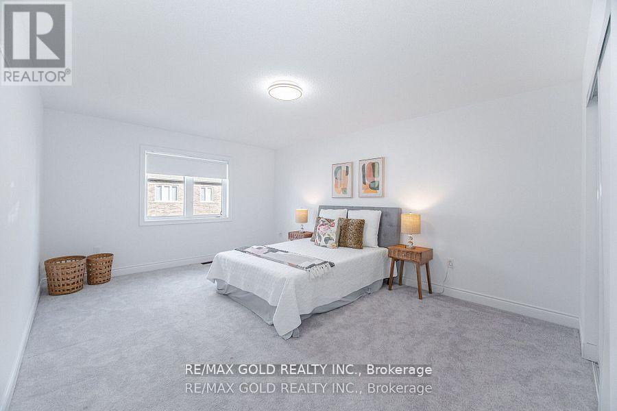 7 Middleton Drive, Wasaga Beach, Ontario  L9Z 0L1 - Photo 32 - S12125975