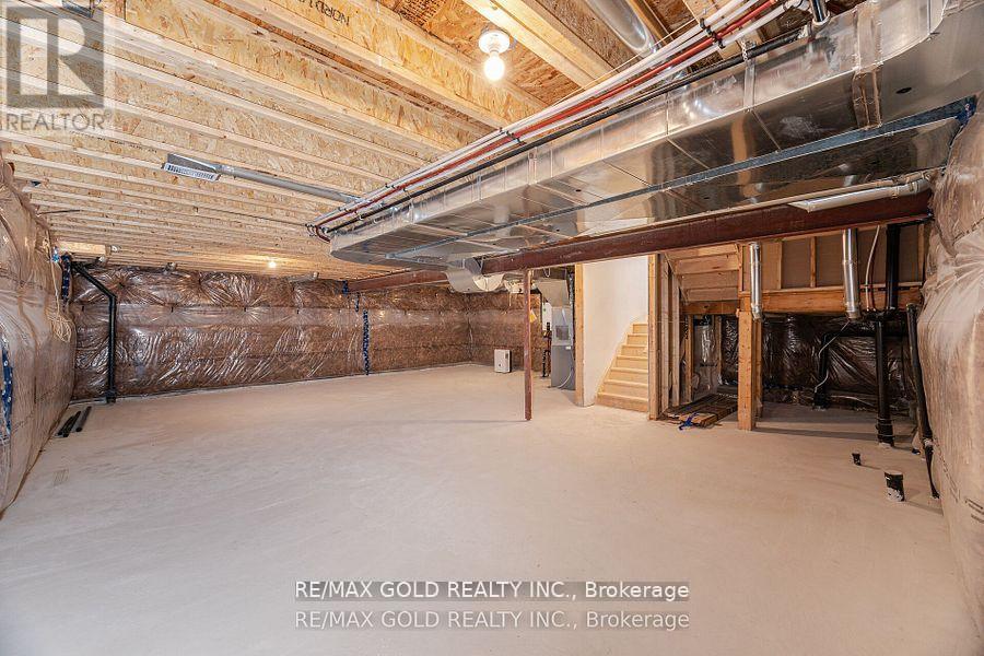 7 Middleton Drive, Wasaga Beach, Ontario  L9Z 0L1 - Photo 36 - S12125975