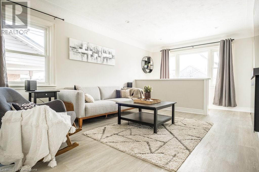 Property at 134 CRAIGROYSTON Road image 4