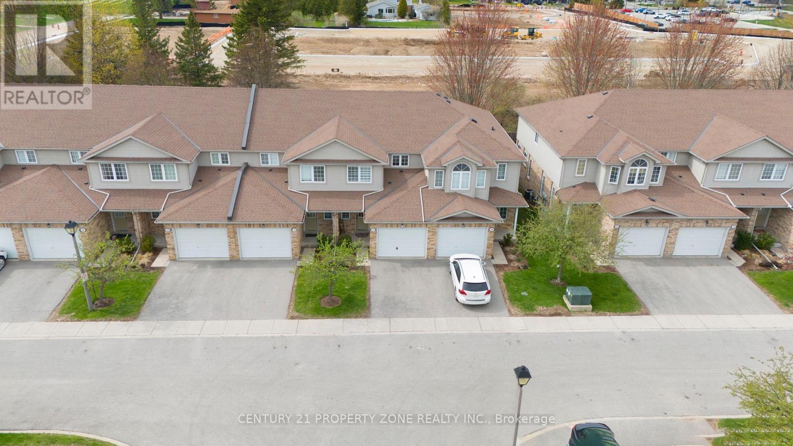 Property at 35 - 210 DAWN AVENUE image 2