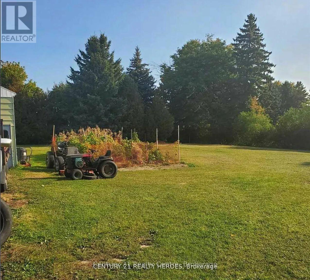 9648 Twenty Road W, Hamilton (Villages Of Glancaster), Ontario  L0R 1W0 - Photo 2 - X12125972