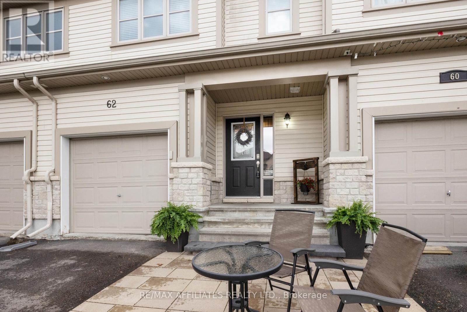 62 Hackberry Trail, Carleton Place, Ontario  K7C 0B1 - Photo 2 - X12117302
