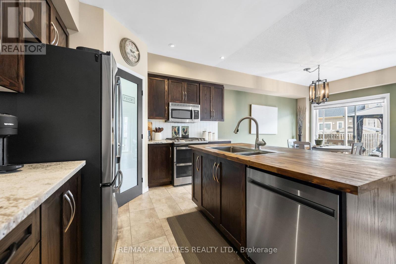 62 Hackberry Trail, Carleton Place, Ontario  K7C 0B1 - Photo 7 - X12117302