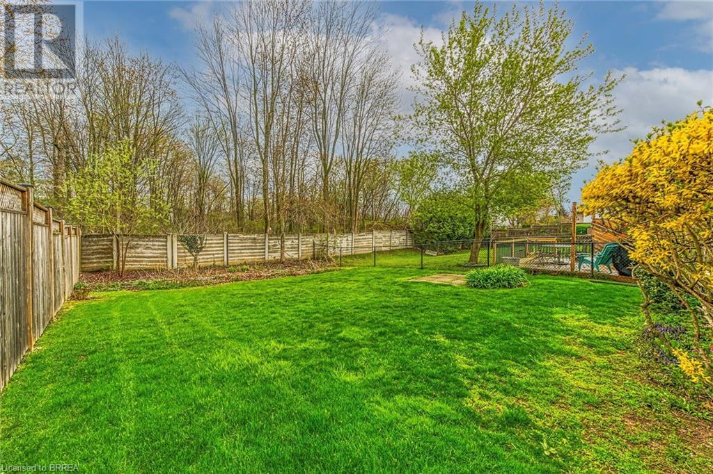 6 Digby Court, Brantford, Ontario  N3P 2A6 - Photo 18 - 40723467