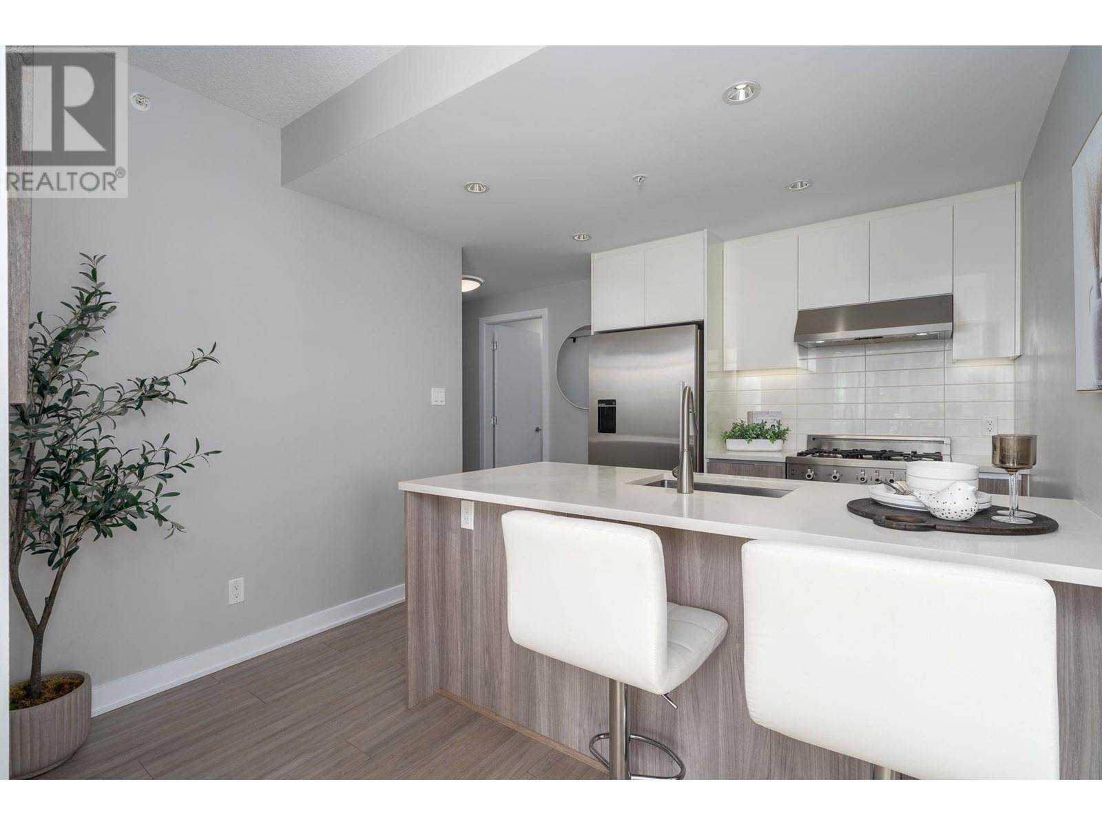 1706 4900 Lennox Lane, Burnaby, British Columbia  V5H 0G9 - Photo 11 - R2998471