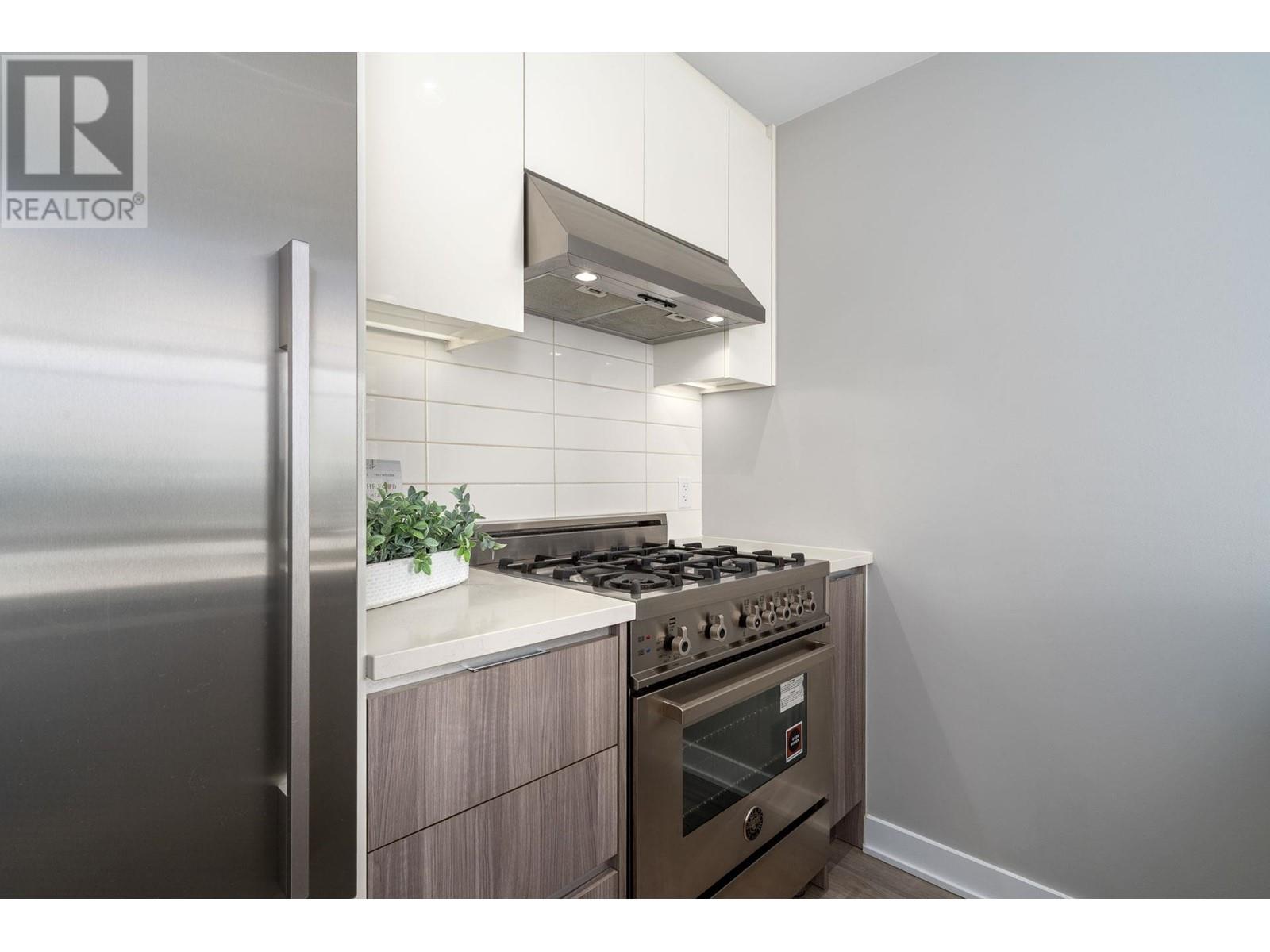 1706 4900 Lennox Lane, Burnaby, British Columbia  V5H 0G9 - Photo 14 - R2998471