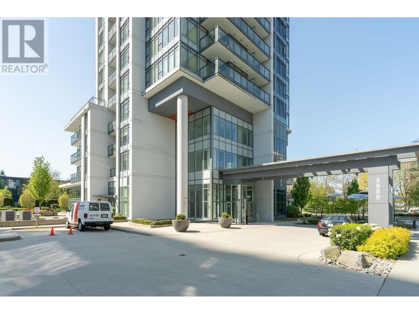 1706 4900 Lennox Lane, Burnaby, British Columbia  V5H 0G9 - Photo 2 - R2998471