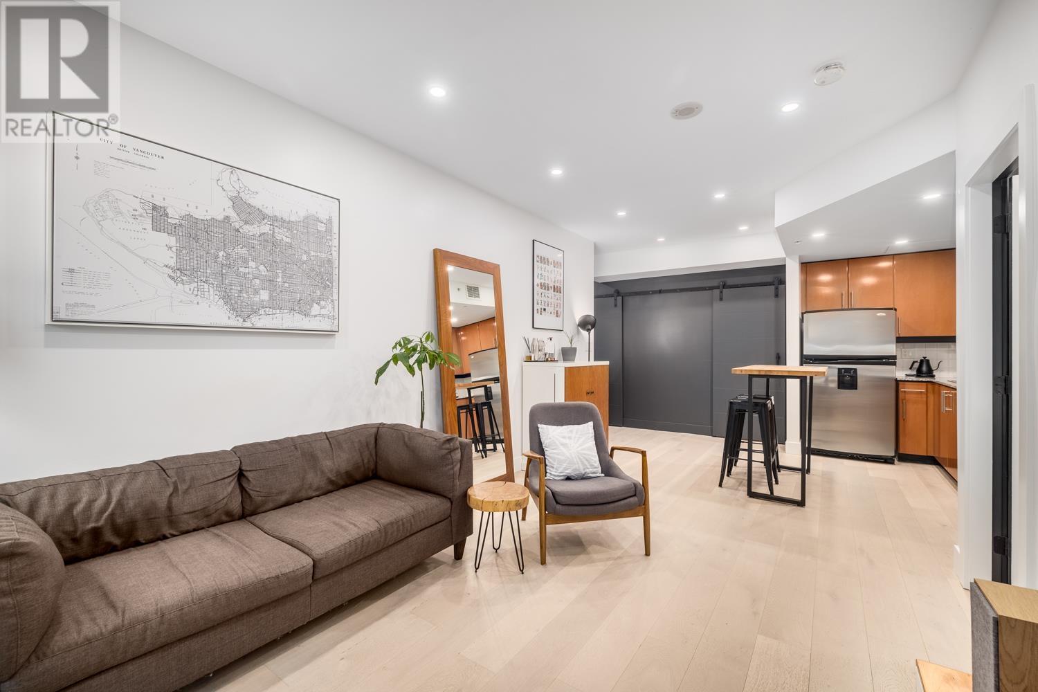 301 168 E Esplanade, North Vancouver, British Columbia  V7L 4X8 - Photo 13 - R2998482