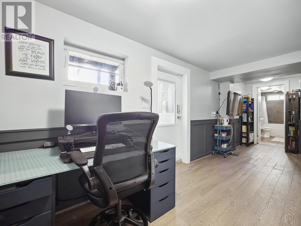 217 Sandringham Avenue, New Westminster, British Columbia  V3L 1Z4 - Photo 16 - R2998501