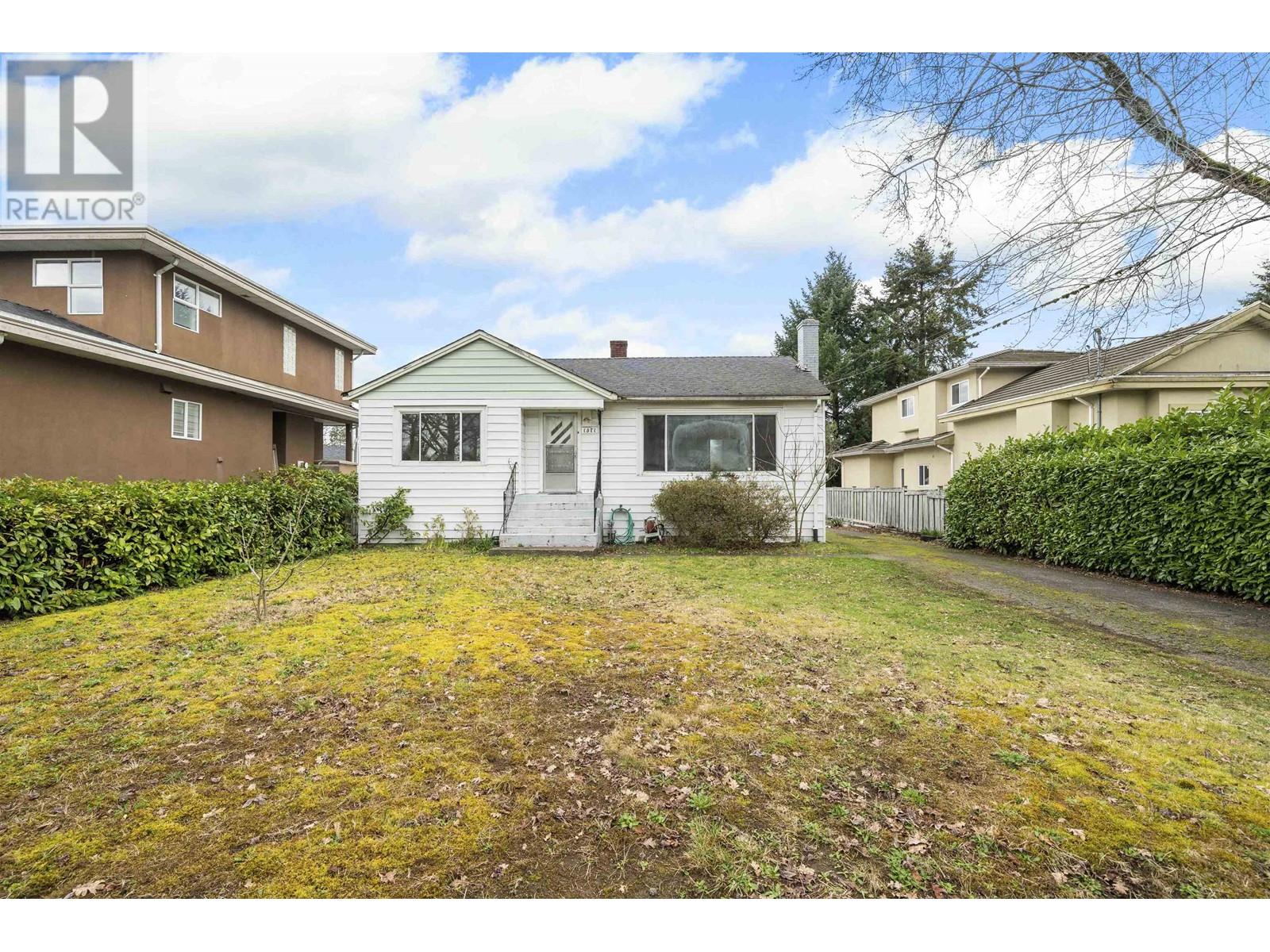 1371 Duthie Avenue, Burnaby, British Columbia  V5A 2R5 - Photo 1 - R2998510