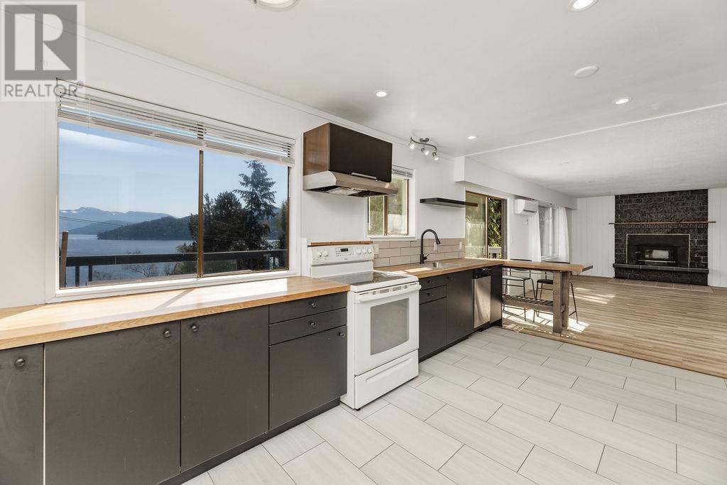 Property at 775 MARINE DRIVE image 5