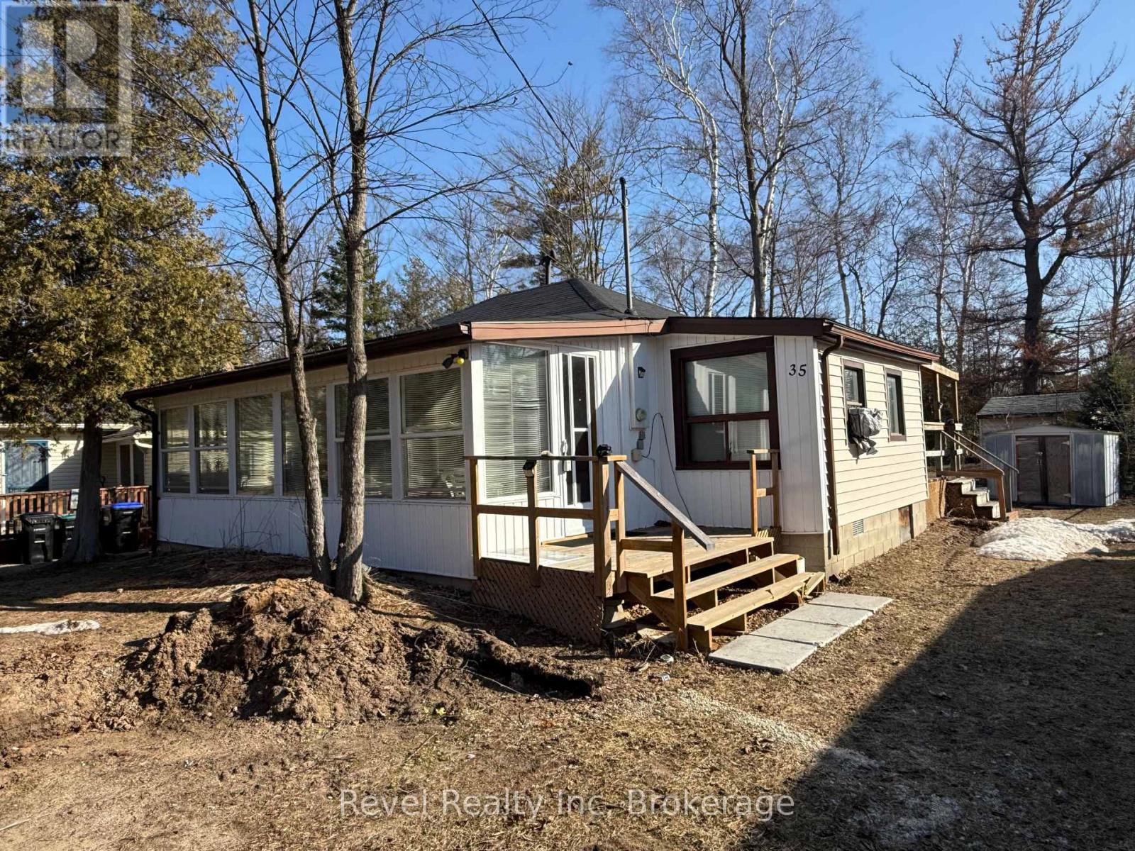 35 61ST STREET S, wasaga beach, Ontario