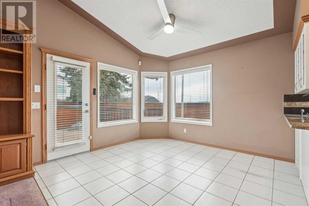 81 Sundown Manor Se, Calgary, Alberta  T2X 3H7 - Photo 8 - A2207645
