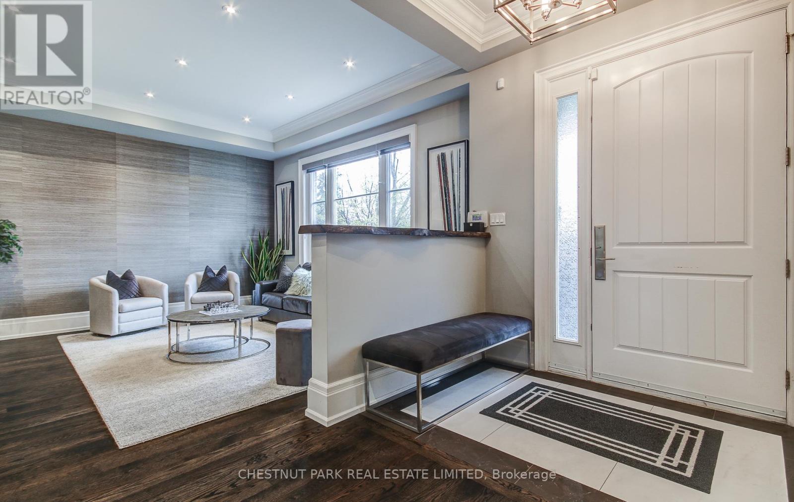 Property at 22 LESMAR DRIVE image 3