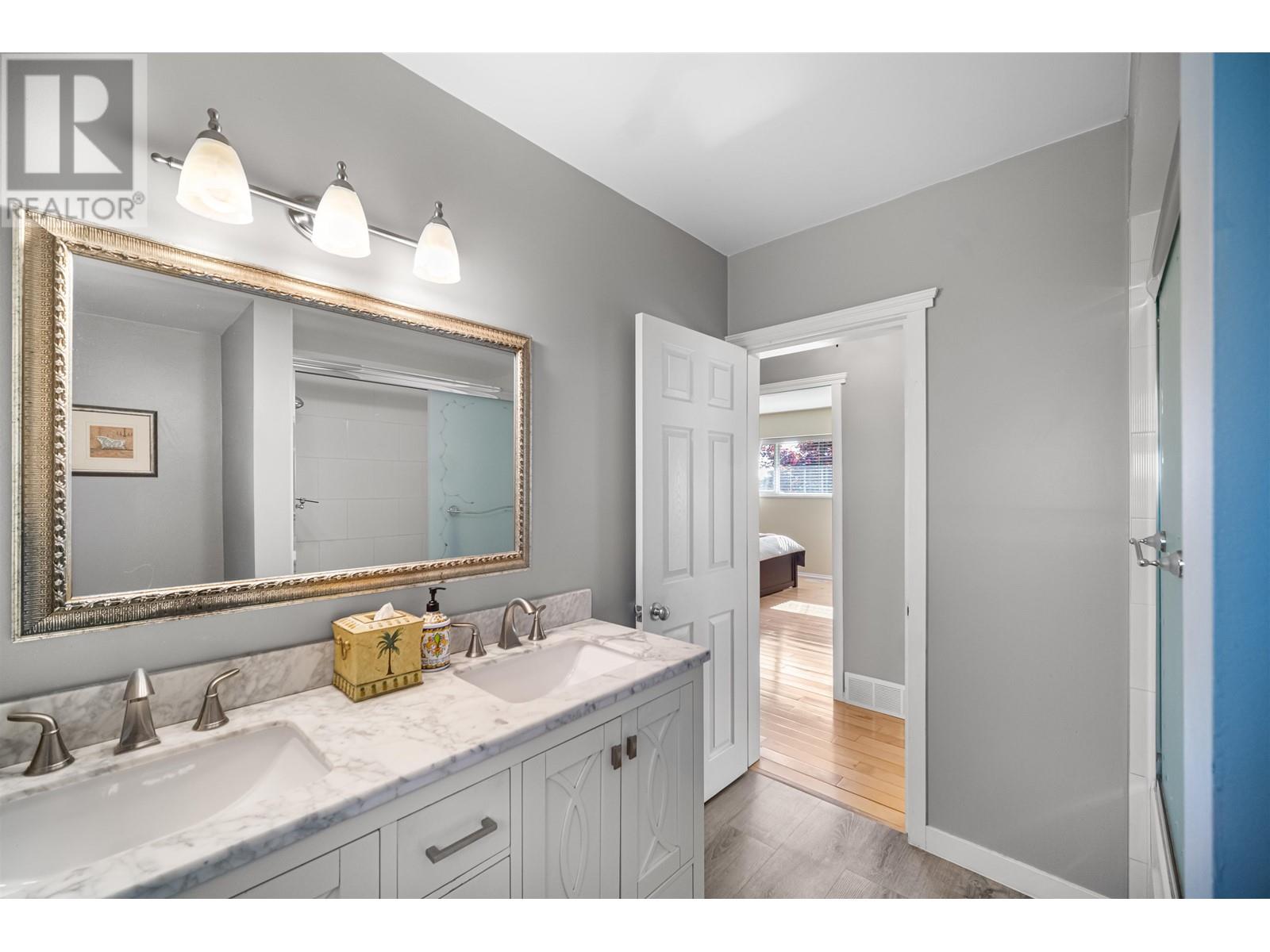 343 Leroy Street, Coquitlam, British Columbia  V3K 5K5 - Photo 19 - R2998164