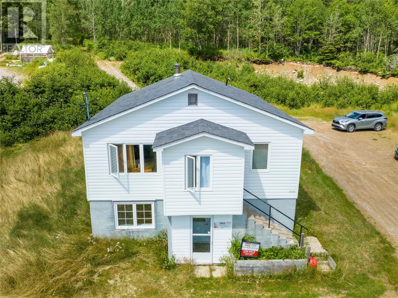 Property at 477A Main Street N image 1