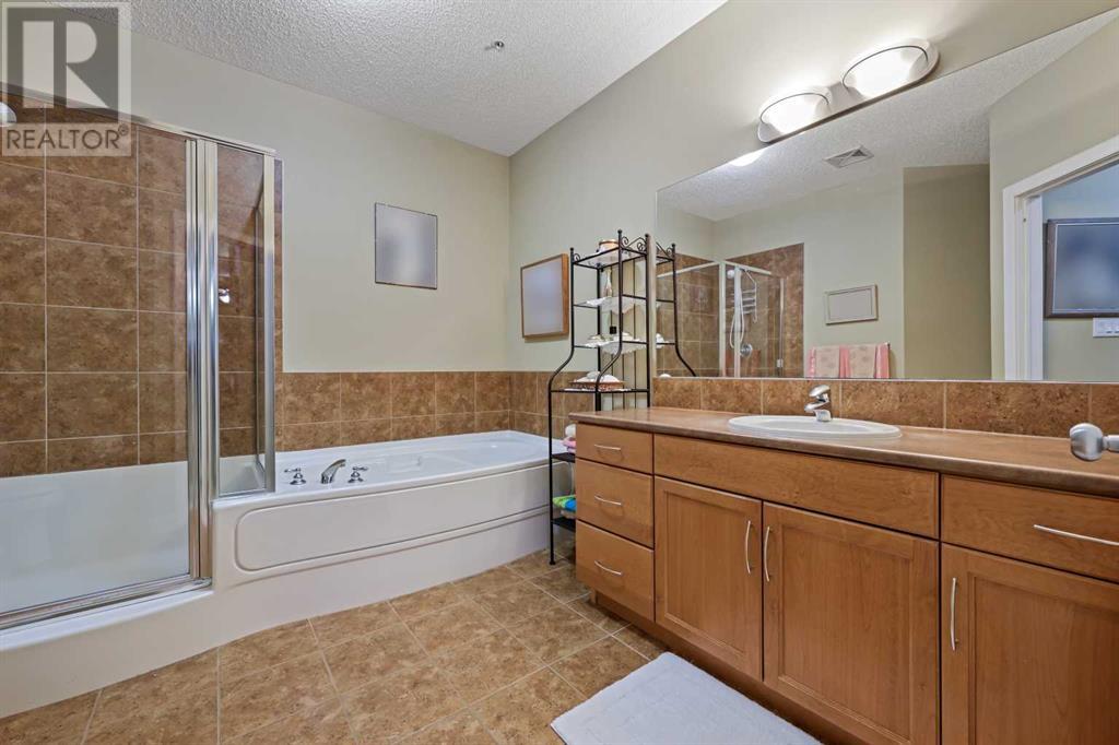 311, 20 Discovery Ridge Close Sw, Calgary, Alberta  T3H 5X4 - Photo 7 - A2196651