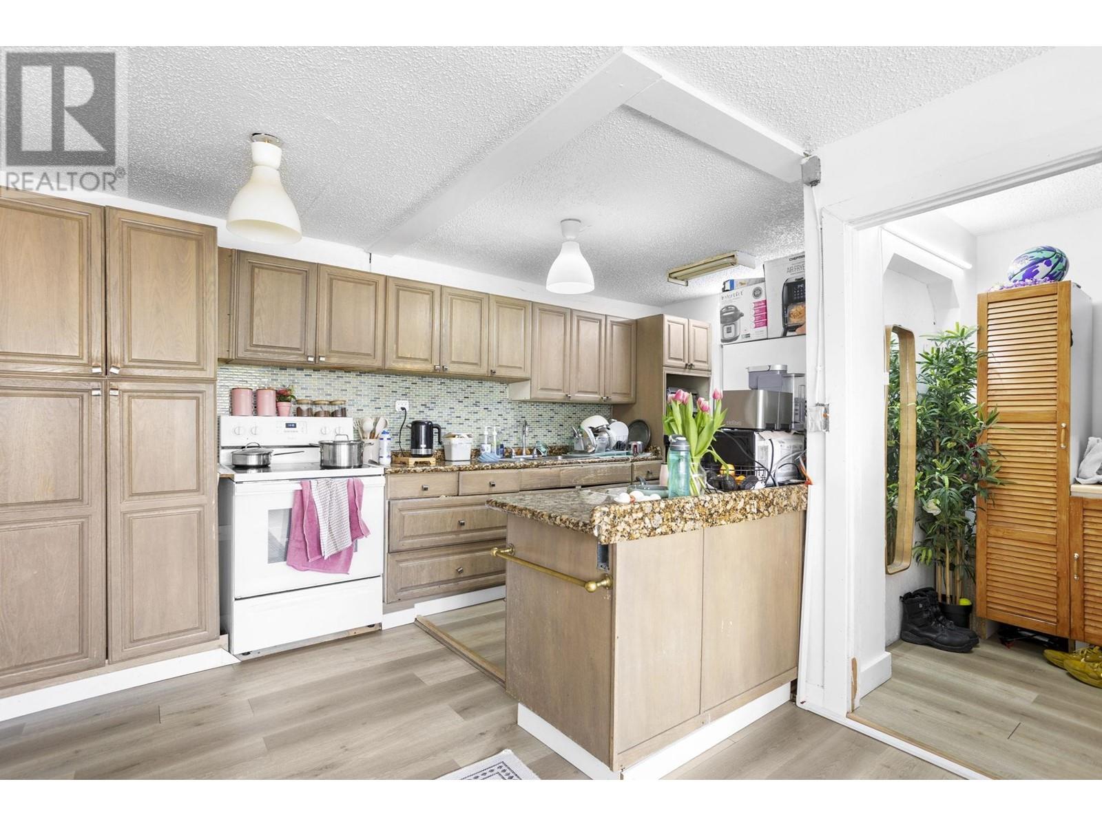 7409 Conway Avenue, Burnaby, British Columbia  V5E 2P7 - Photo 15 - C8068893