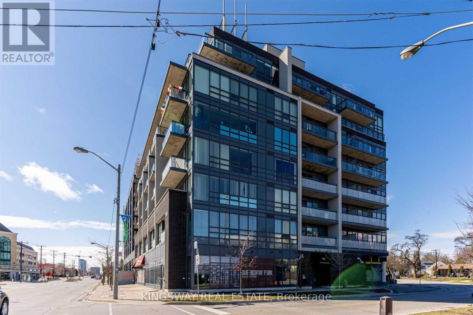605 - 760 The Queensway Avenue, Toronto (Stonegate-Queensway), Ontario  M8Z 1N3 - Photo 1 - W12125995