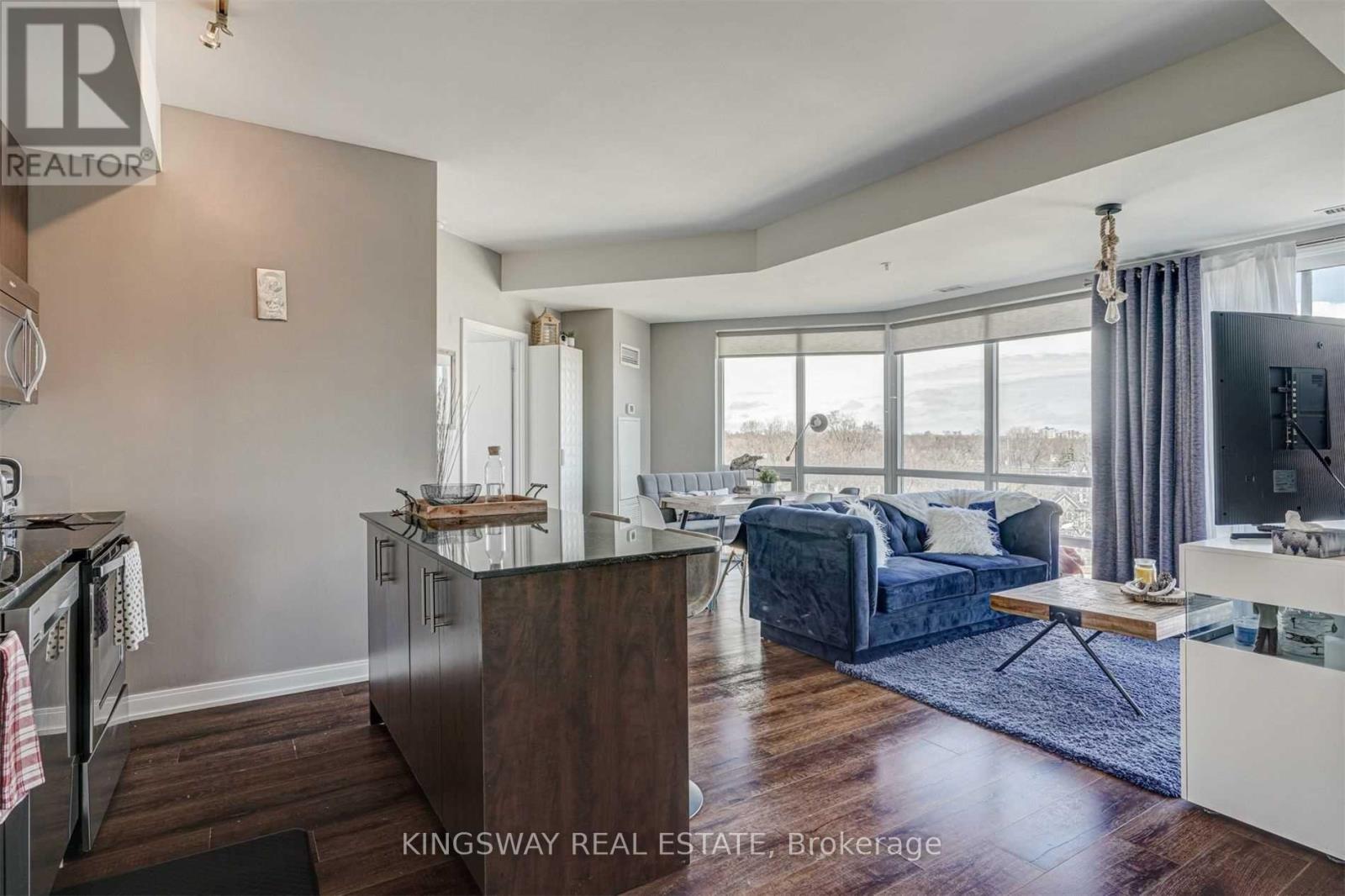 605 - 760 The Queensway Avenue, Toronto (Stonegate-Queensway), Ontario  M8Z 1N3 - Photo 4 - W12125995