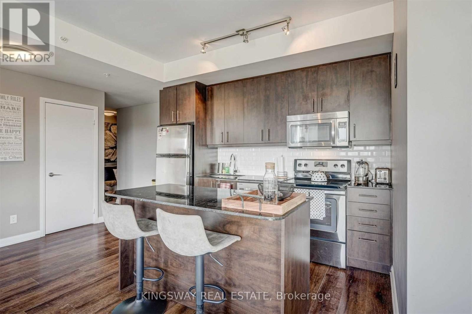 605 - 760 The Queensway Avenue, Toronto (Stonegate-Queensway), Ontario  M8Z 1N3 - Photo 8 - W12125995