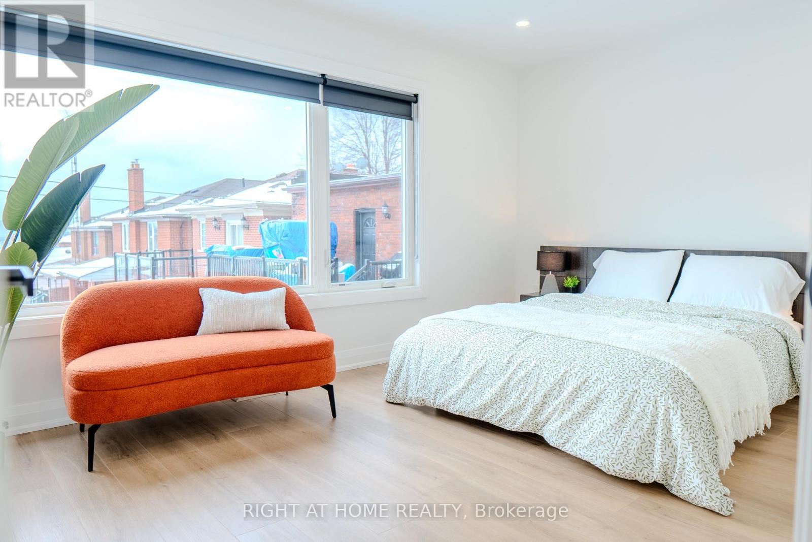 18 Habibi Lane, Toronto, Ontario  M6E 1N1 - Photo 15 - W12126009