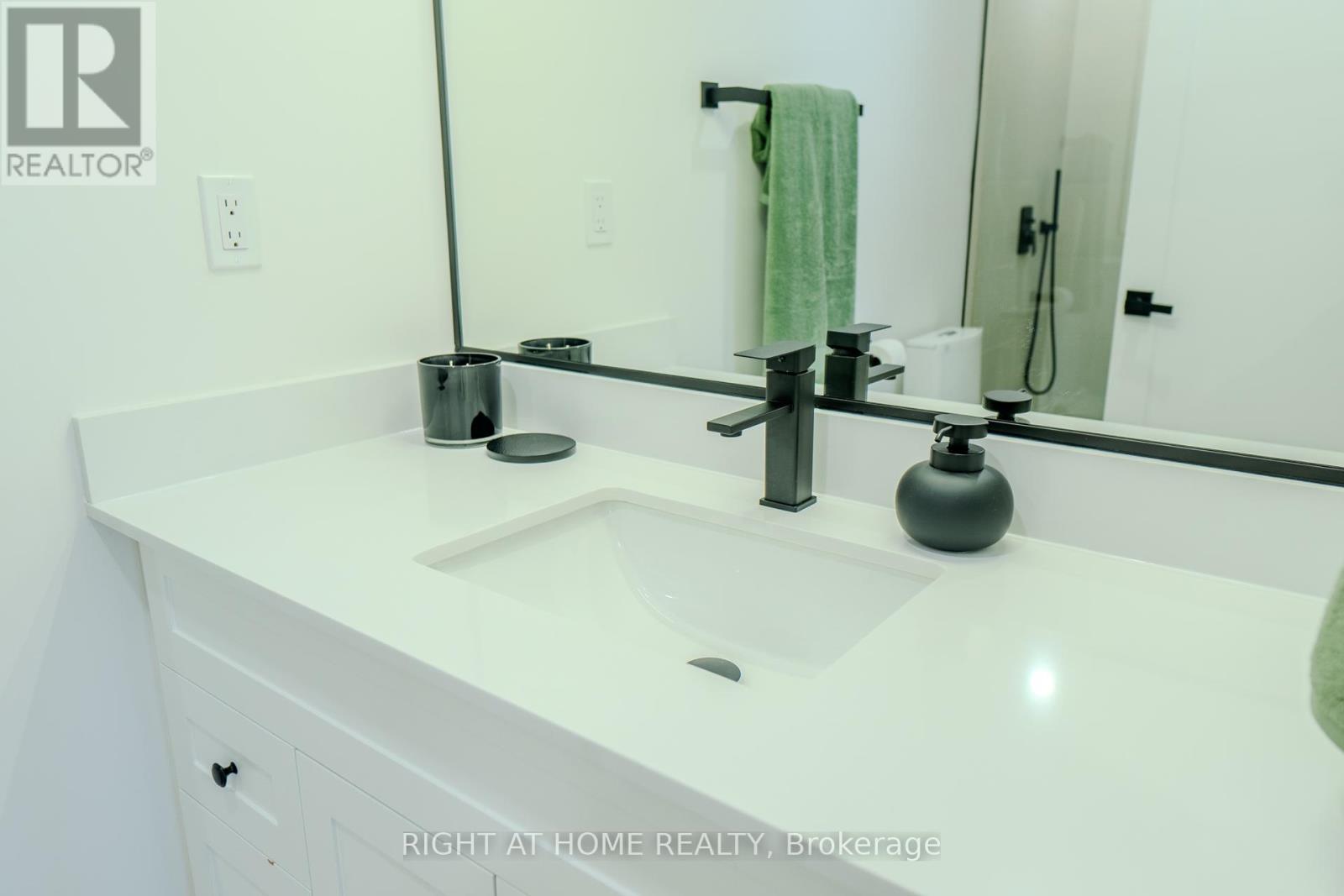 18 Habibi Lane, Toronto, Ontario  M6E 1N1 - Photo 19 - W12126009