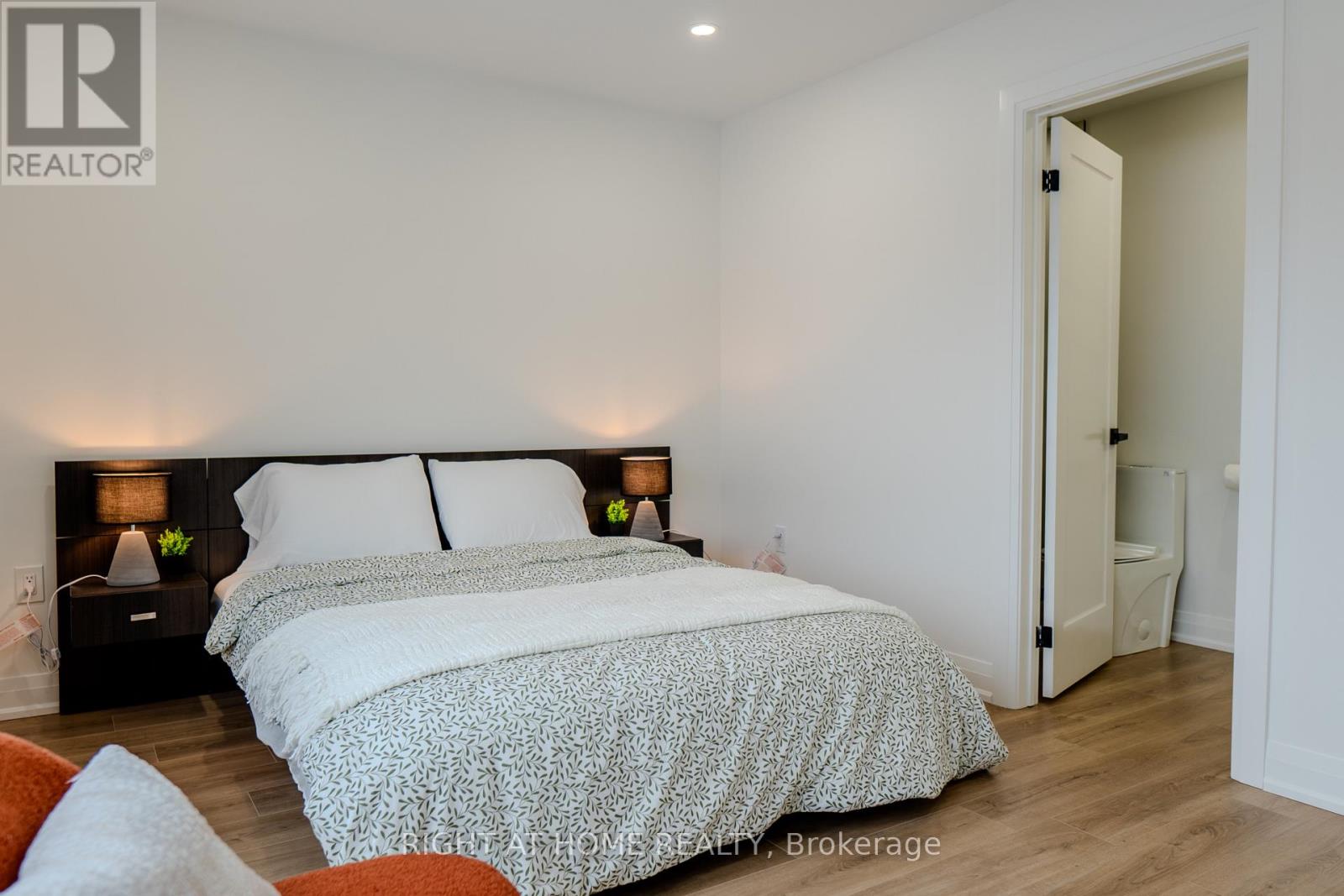 18 Habibi Lane, Toronto, Ontario  M6E 1N1 - Photo 21 - W12126009
