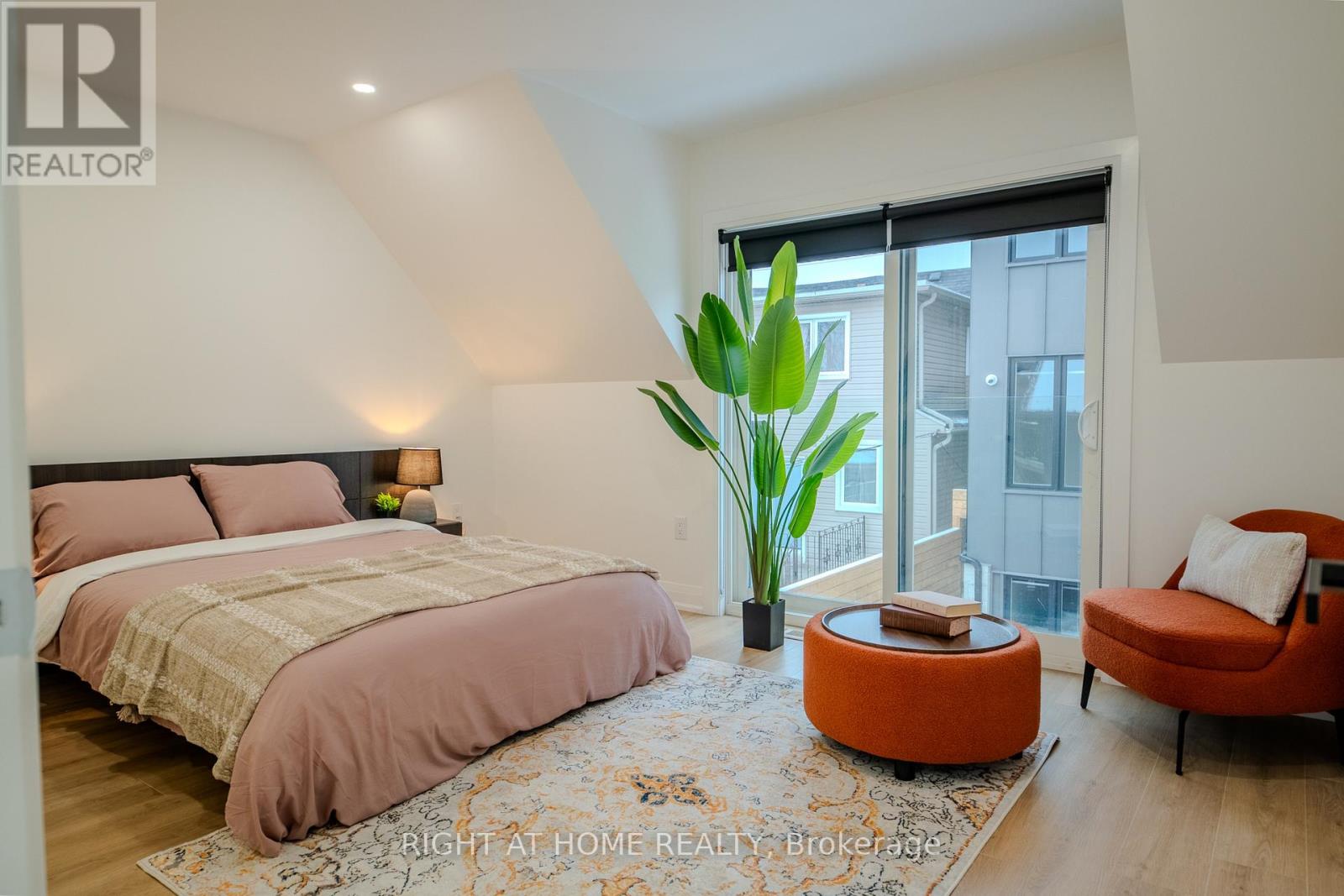 18 Habibi Lane, Toronto, Ontario  M6E 1N1 - Photo 23 - W12126009