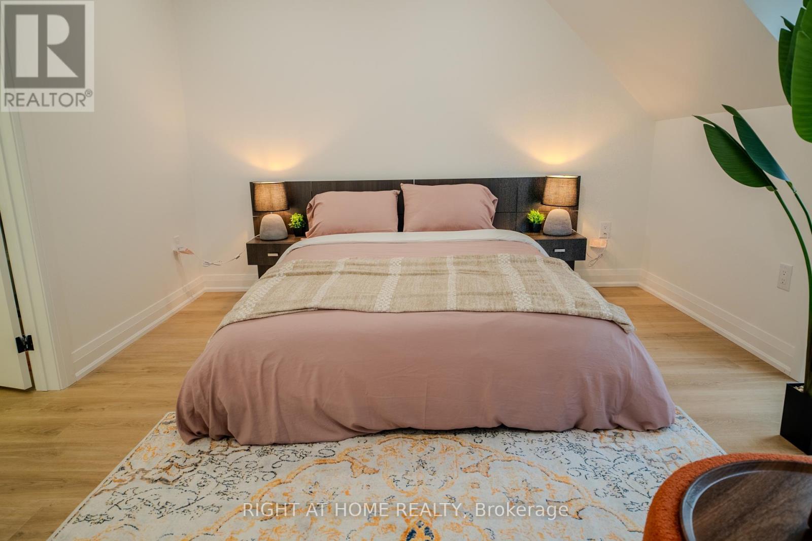 18 Habibi Lane, Toronto, Ontario  M6E 1N1 - Photo 24 - W12126009