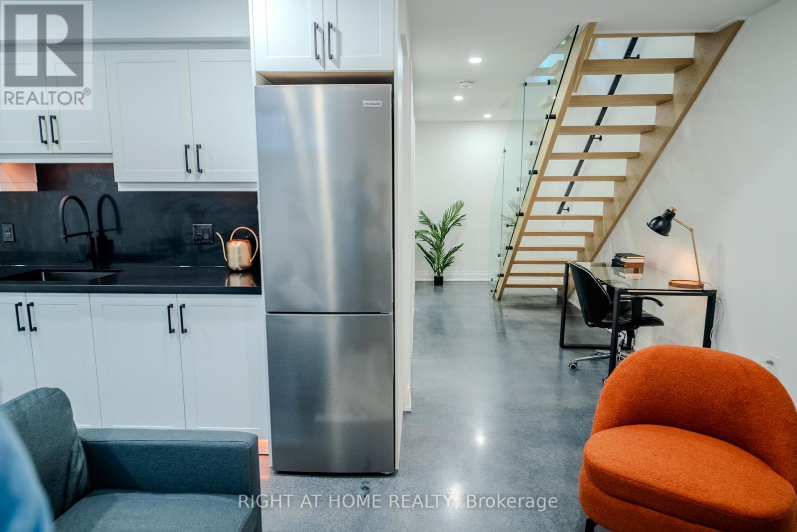 18 Habibi Lane, Toronto, Ontario  M6E 1N1 - Photo 32 - W12126009