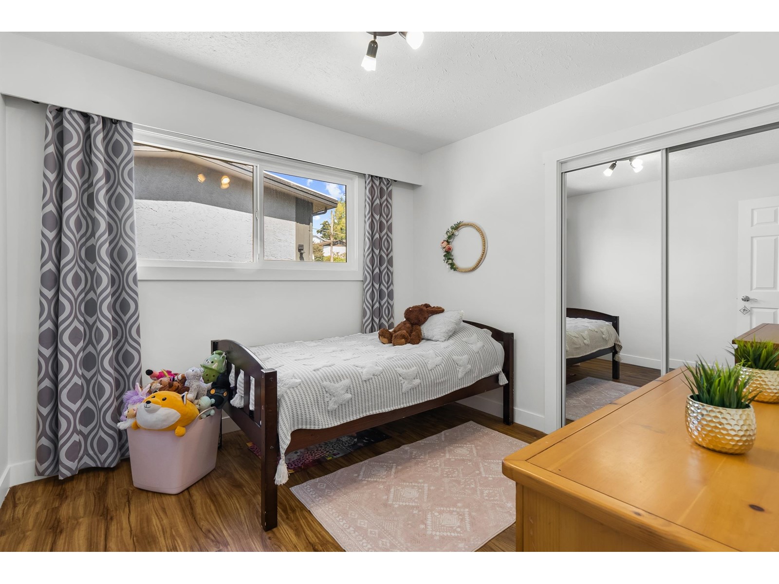 33267 Brown Crescent, Mission, British Columbia  V2V 2R3 - Photo 20 - R2997923