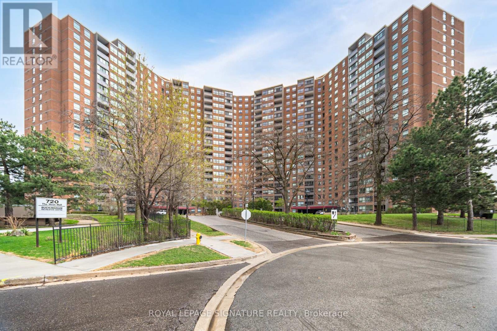 508 - 627 The West Mall, Toronto, Ontario  M9C 4X5 - Photo 25 - W12117889